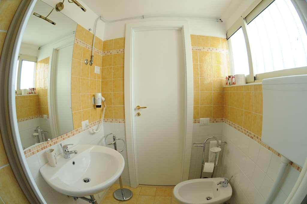 Casa Blanca Bed and Breakfast Reggio di Calabria Værelse billede